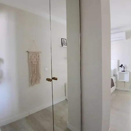 New Penthouse Near With Sunny Balcony *