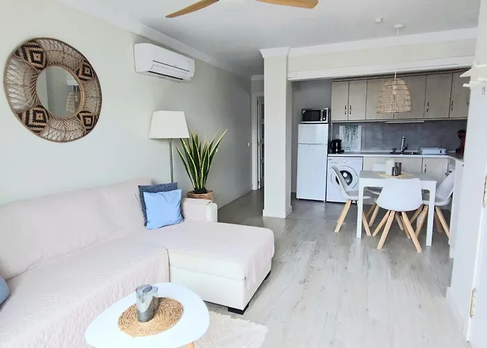 New Penthouse Near With Sunny Balcony