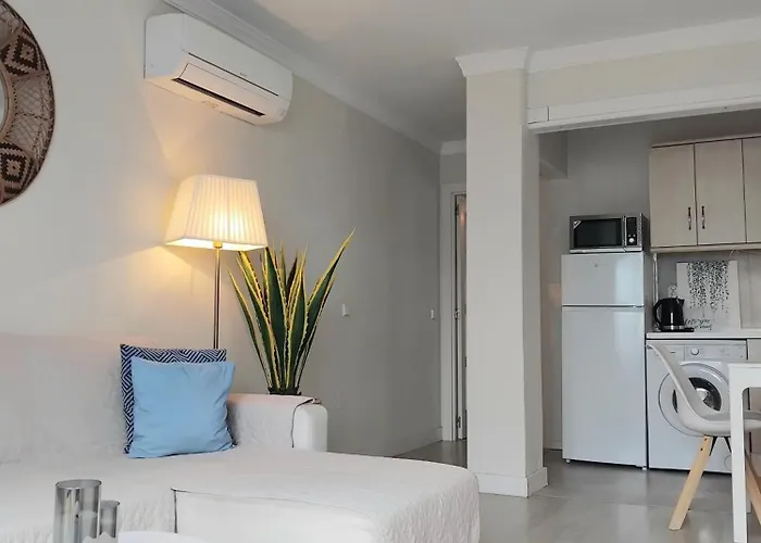 Apartman New Penthouse Near With Sunny Balcony *