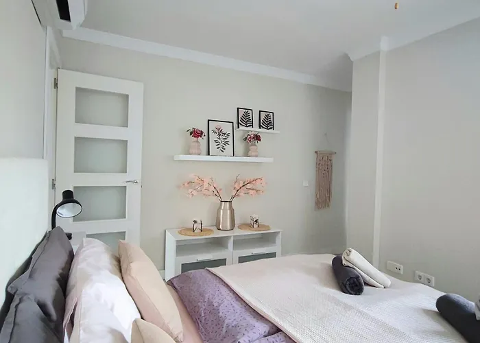 Apartman New Penthouse Near With Sunny Balcony