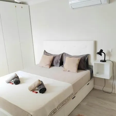 New Penthouse Near With Sunny Balcony *