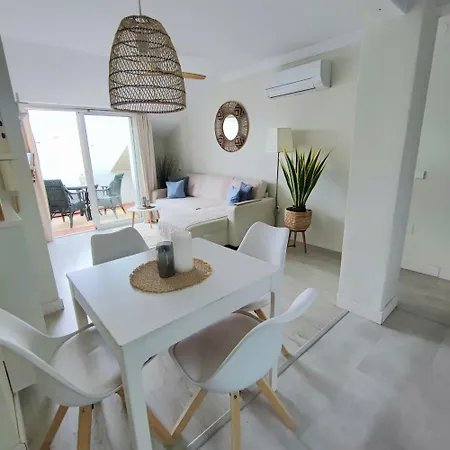 New Penthouse Near With Sunny Balcony