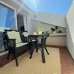 New Penthouse Near With Sunny Balcony شقة فوينخيرولا