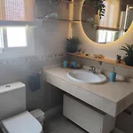 New Penthouse Near With Sunny Balcony شقة